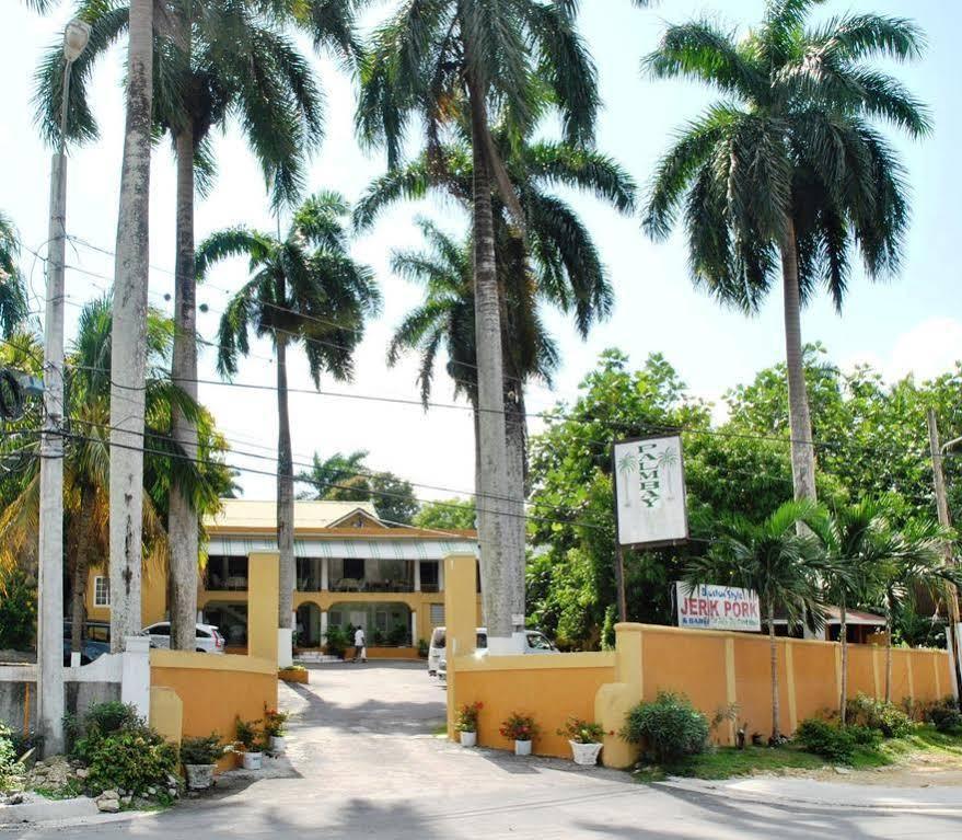 Palm Bay Guest House & Restaurant Бухта Монтего Экстерьер фото